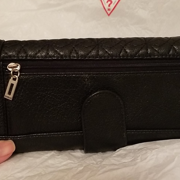 - Wallet - Picture 3 of 11